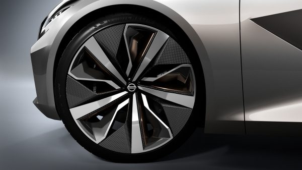 Nissan Vmotion 2.0 Concept headlight detail