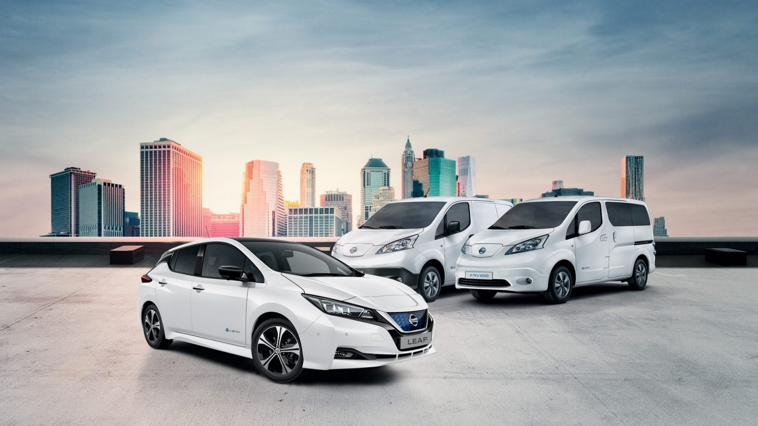 nissan elektromobiliai fakto autocentras
